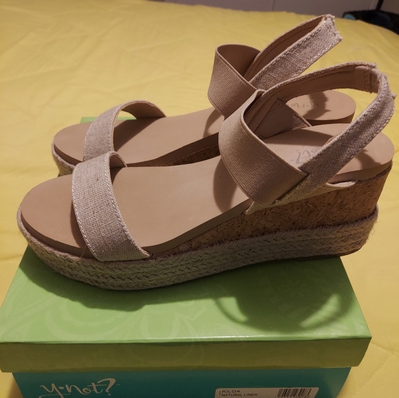 Sandals - Picture 3 of 6